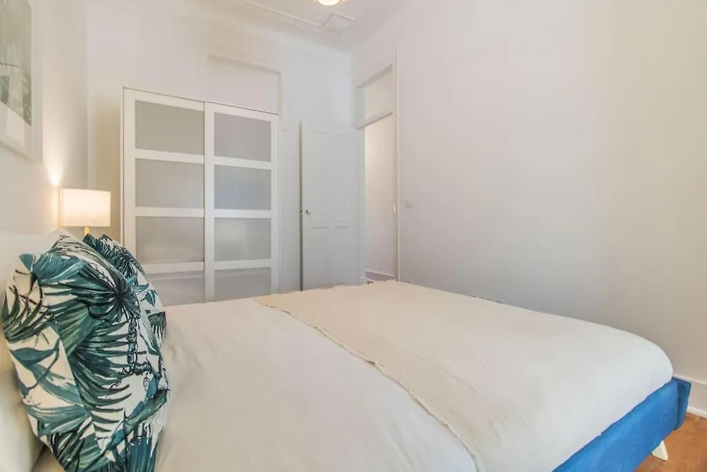 River Views @ Barbosa Lisbon Apartment